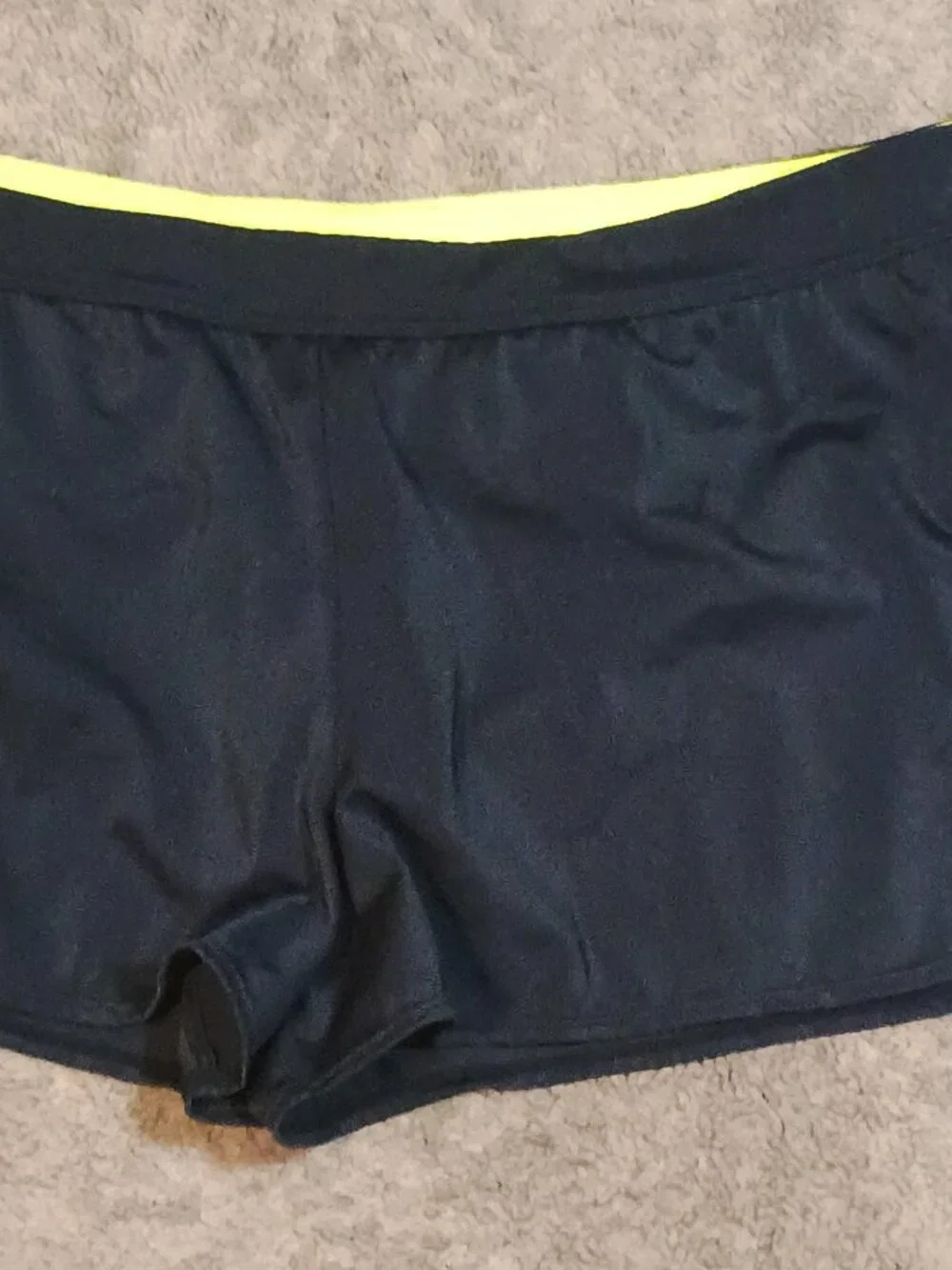Nike/Running Shorts/Womens L Black Dri Fit Athleisure Gym Workout Neon Waist Sho